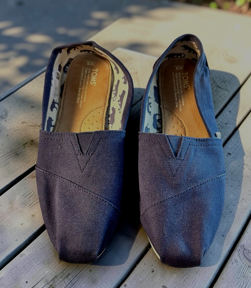 TOMS Alpargatas Classic Navy Blue Shoes Size Women's 9 Slip On Canvas